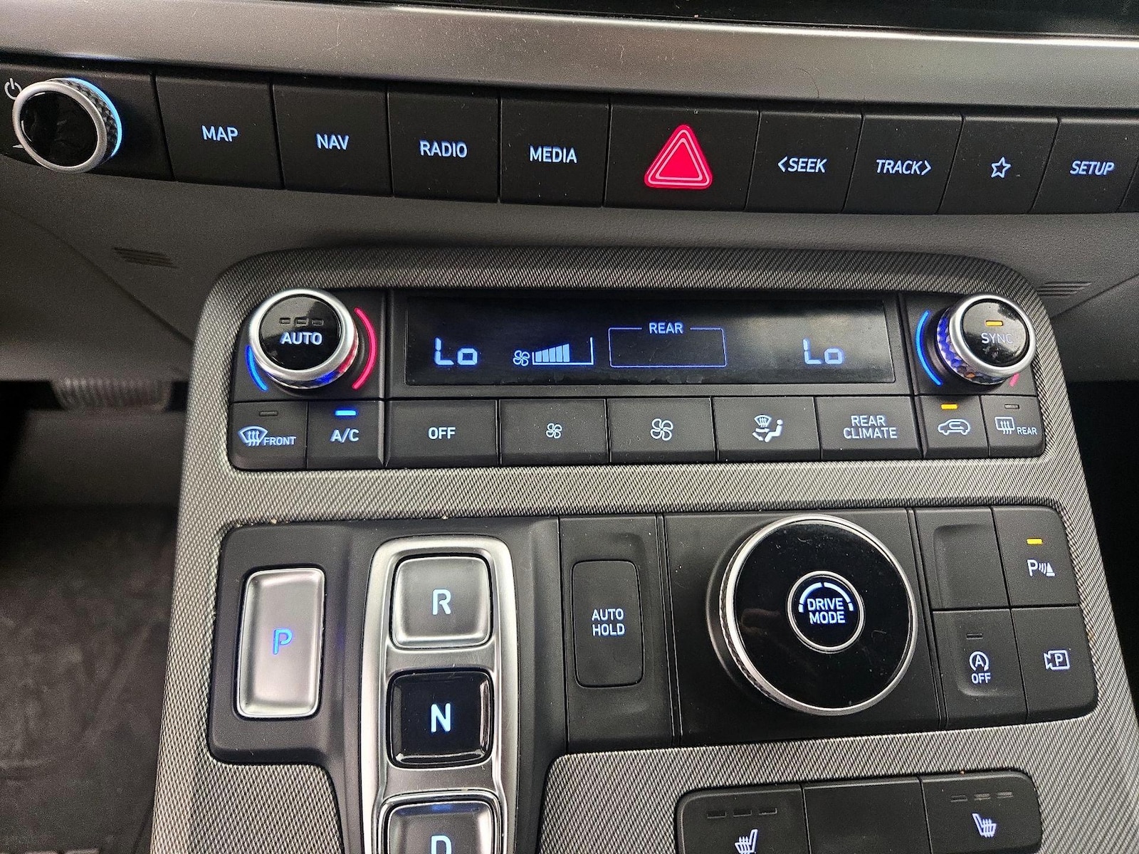 2025 Hyundai Palisade SEL - Photo 18