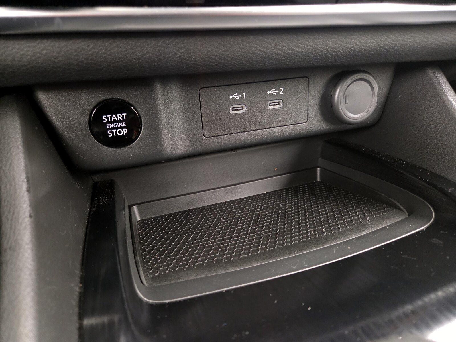 2024 Nissan Rogue SV - Photo 19