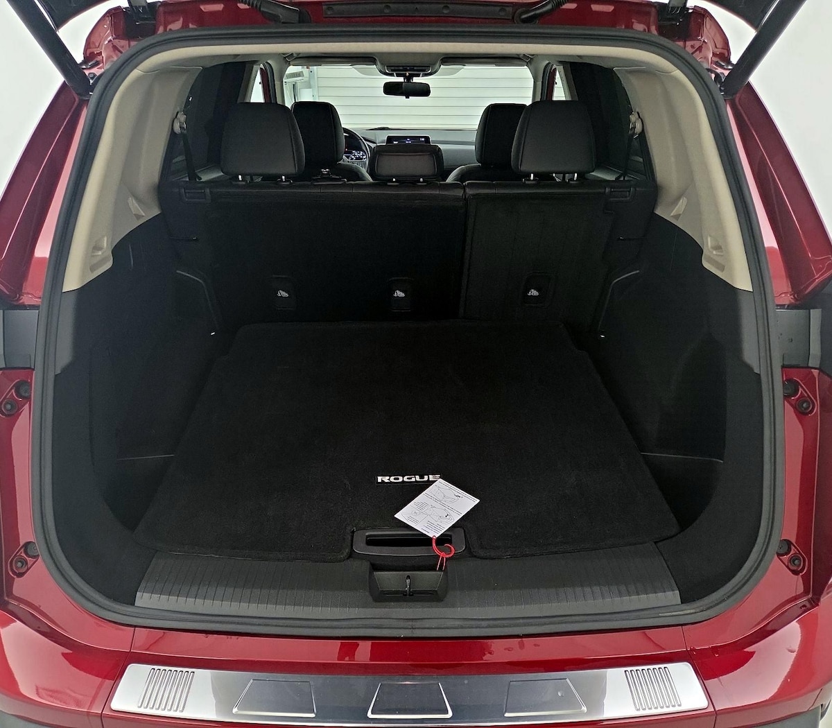 Trunk/Cargo (Seats Up)