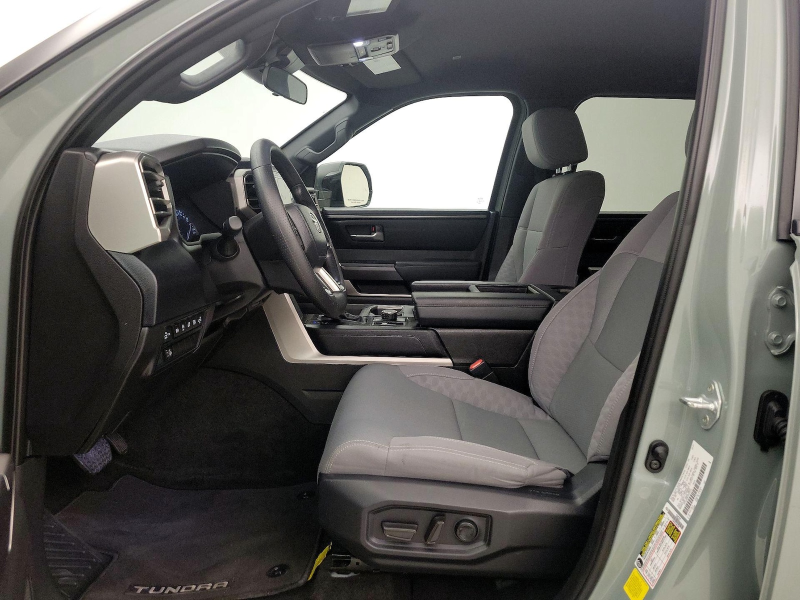 Power Seat(s) & Side Airbags
