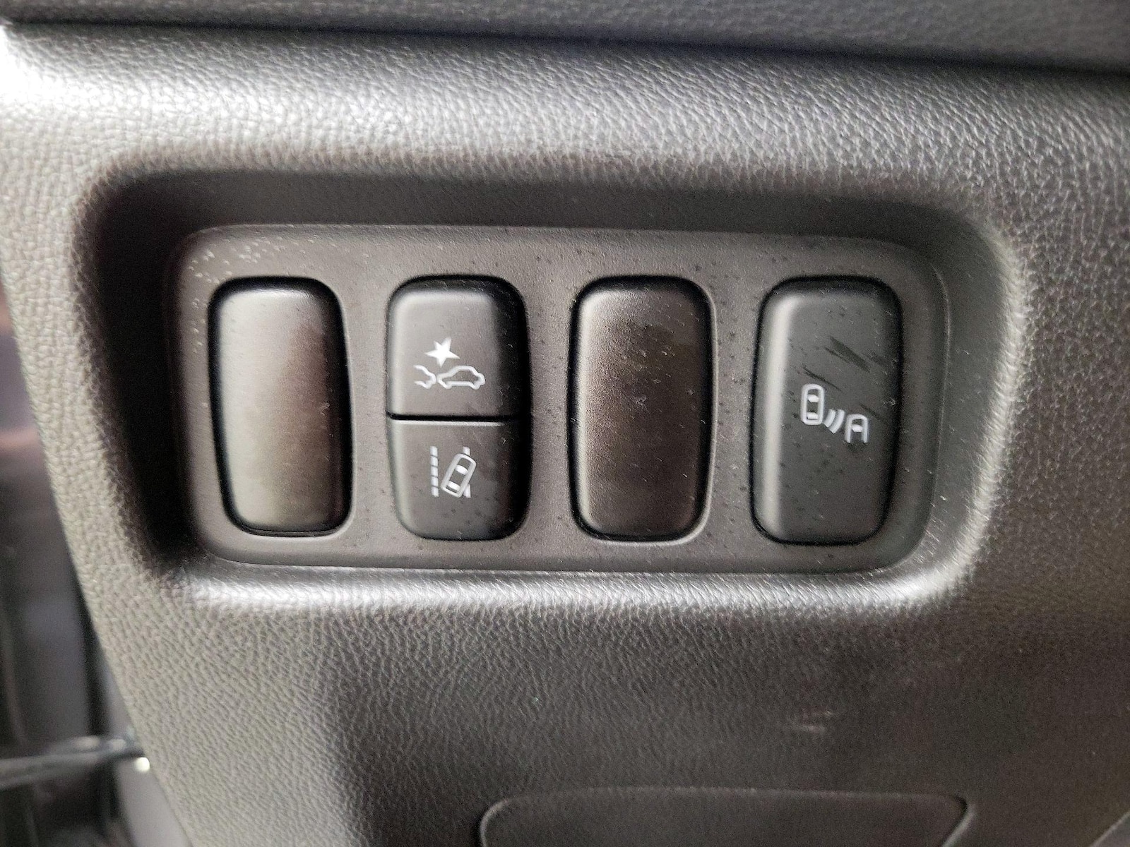 2025 Mitsubishi Outlander Sport SE - Photo 14