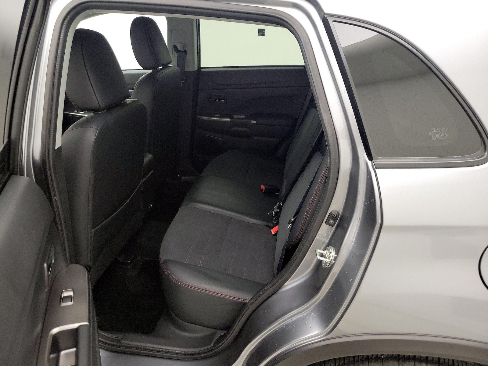 2025 Mitsubishi Outlander Sport SE - Photo 20