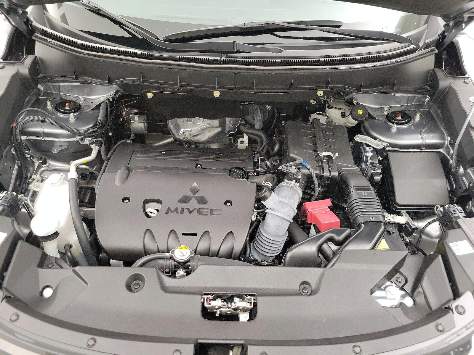 2025 Mitsubishi Outlander Sport SE - Photo 23