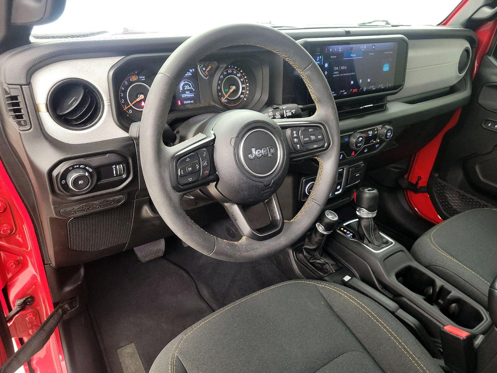 Apple CarPlay® & Android Auto™