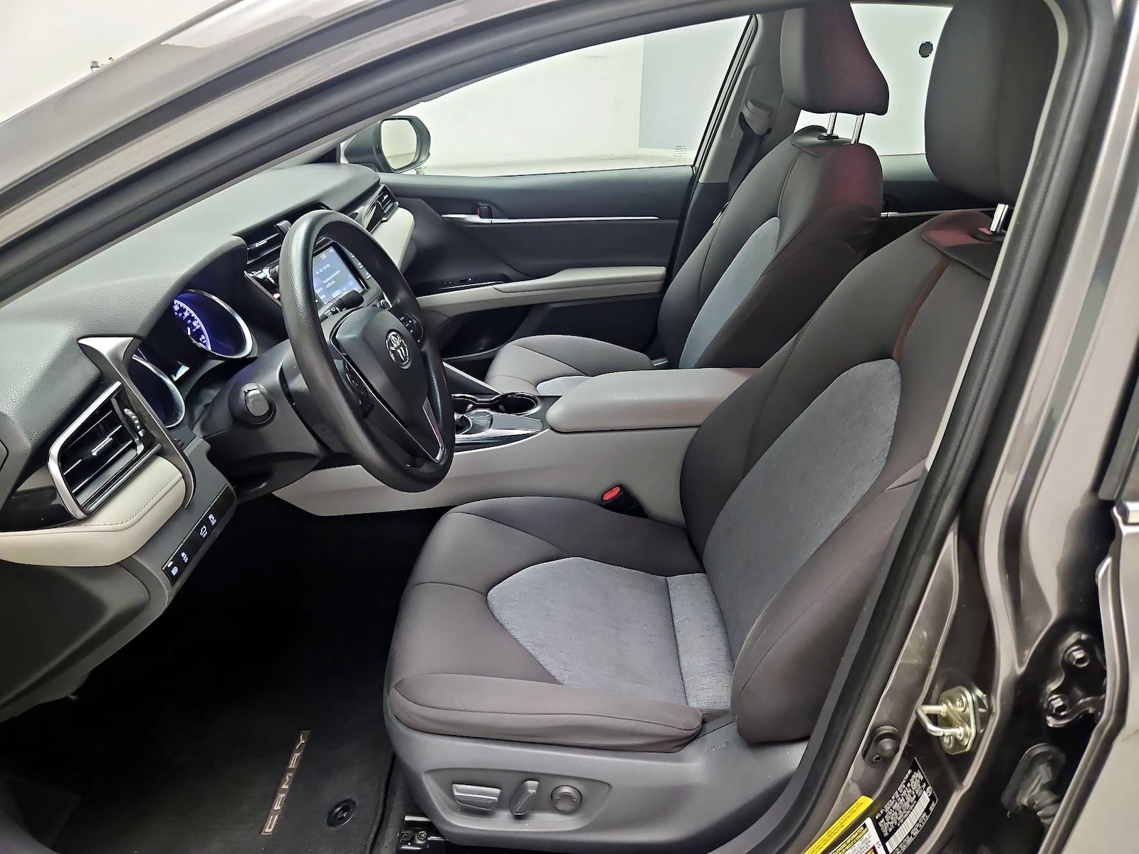 Power Seat(s) & Side Airbags