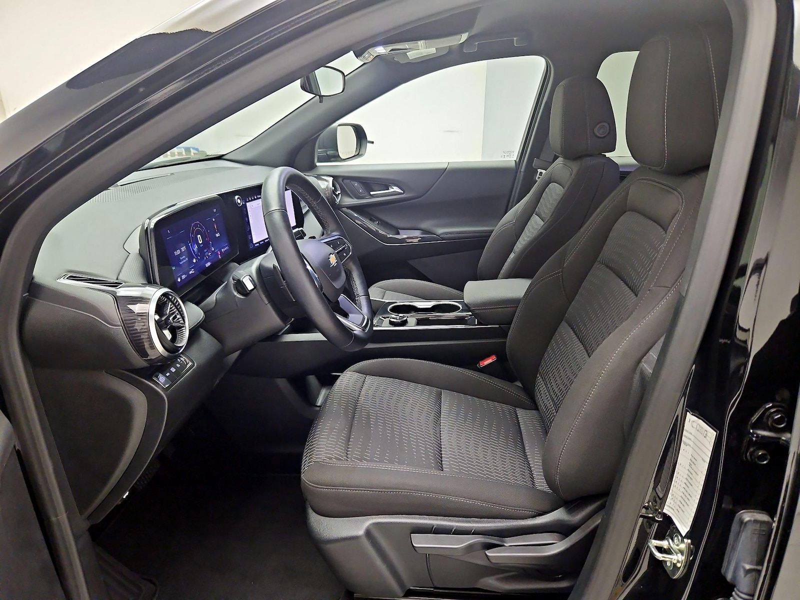 2026 Chevrolet Equinox LT - Photo 12