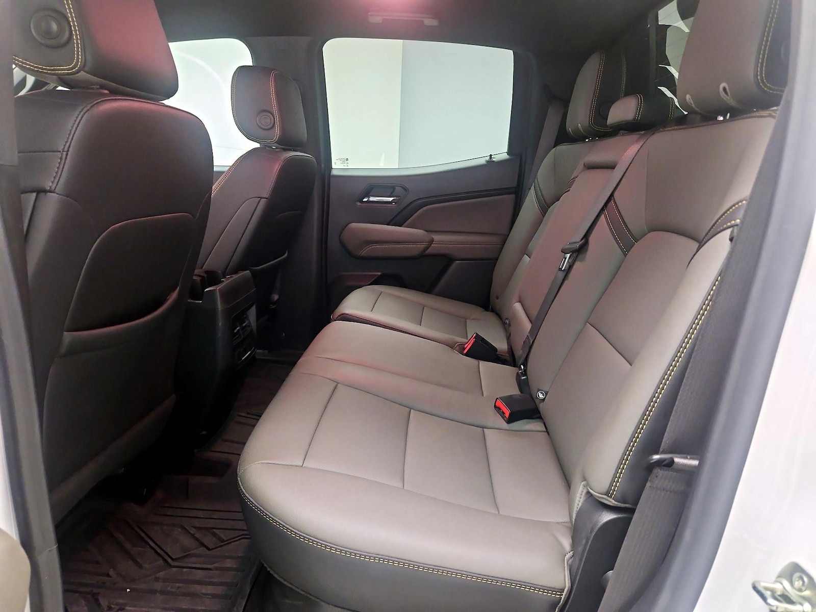 2025 Chevrolet Colorado ZR2 - Photo 20