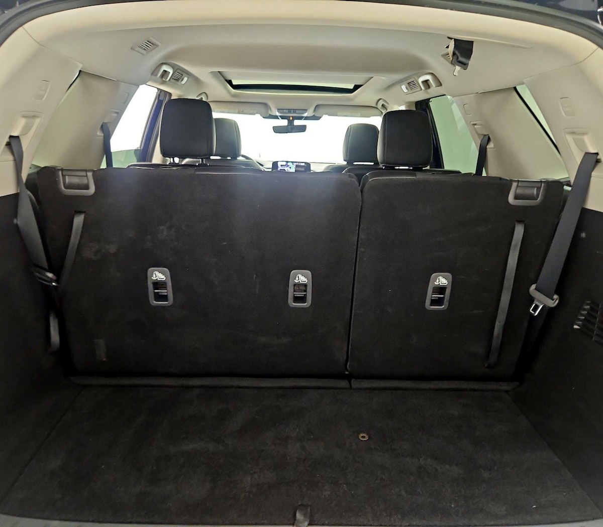 Trunk/Cargo (Seats Up)