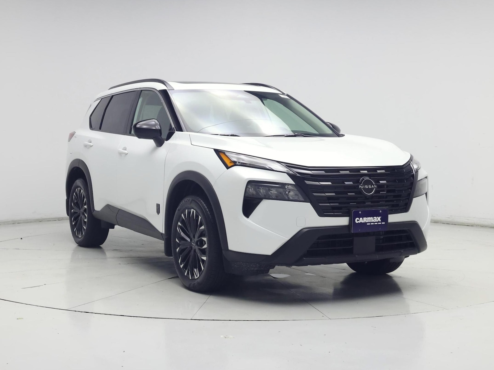 2026 Nissan Rogue Dark Armor - Photo 2