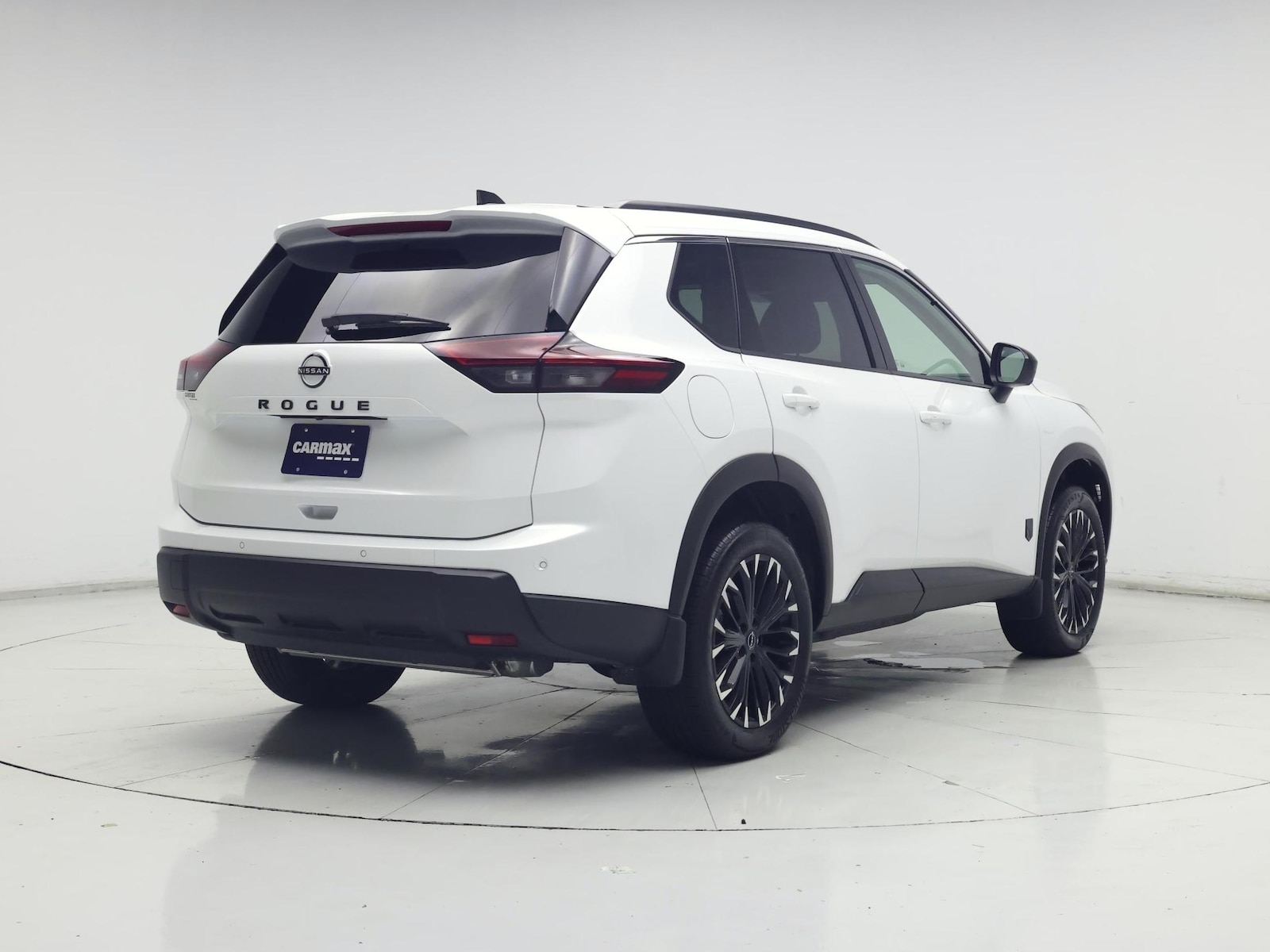 2026 Nissan Rogue Dark Armor - Photo 9