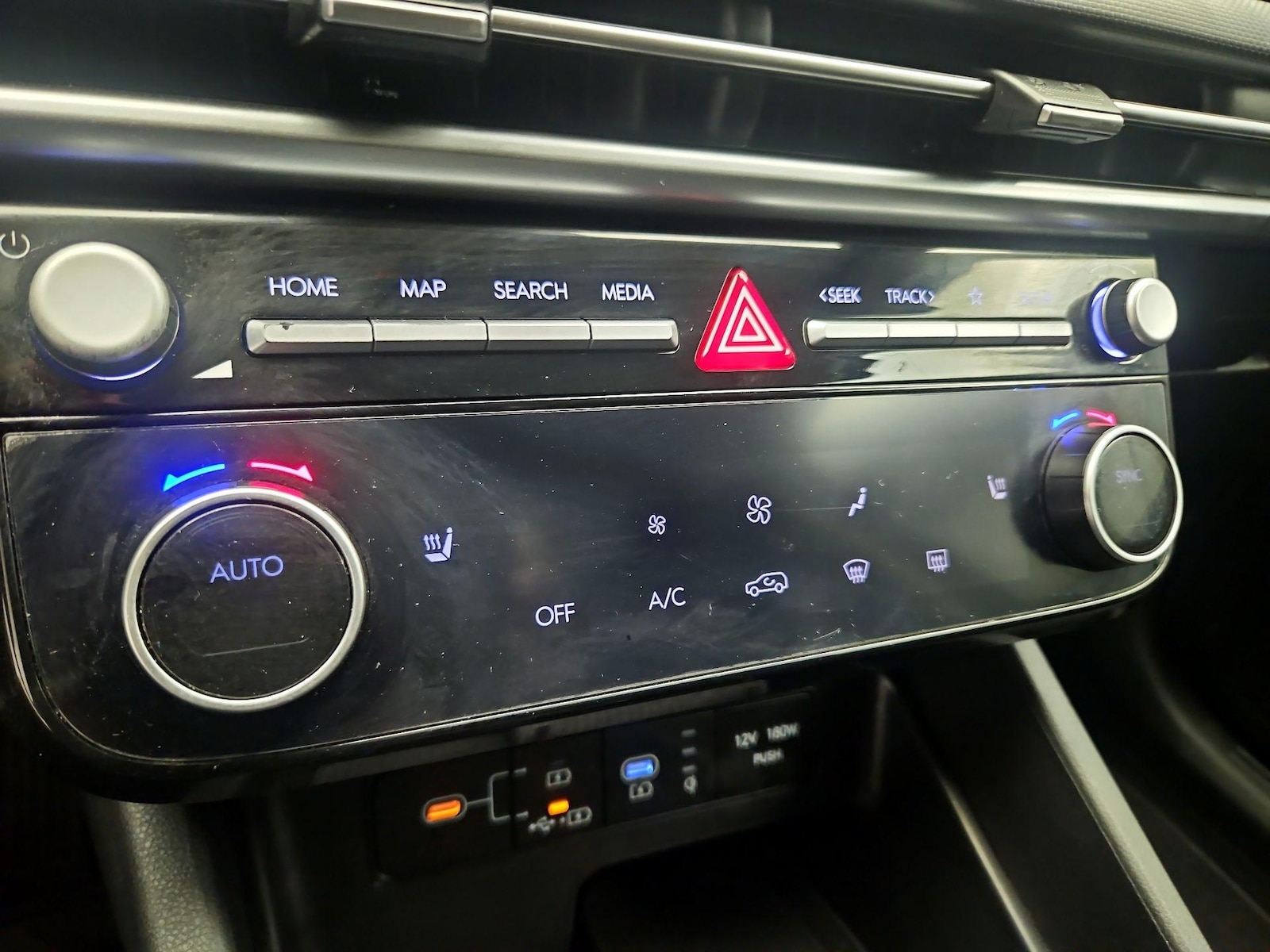 2025 Hyundai Tucson SEL - Photo 17