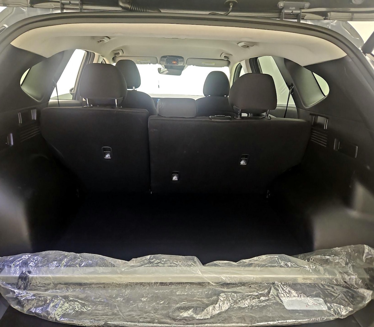 Trunk/Cargo (Seats Up)