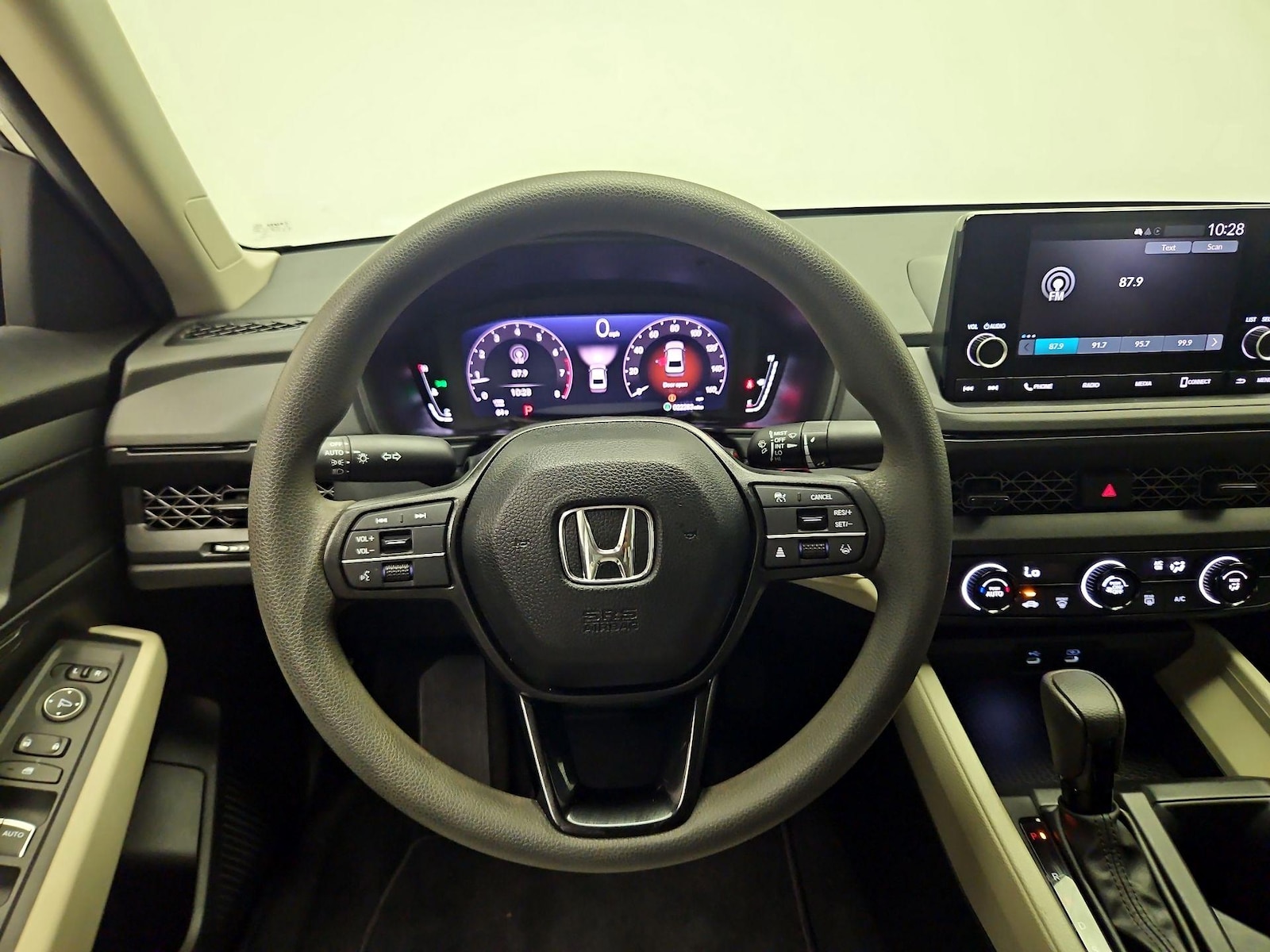2024 Honda Accord LX - Photo 11