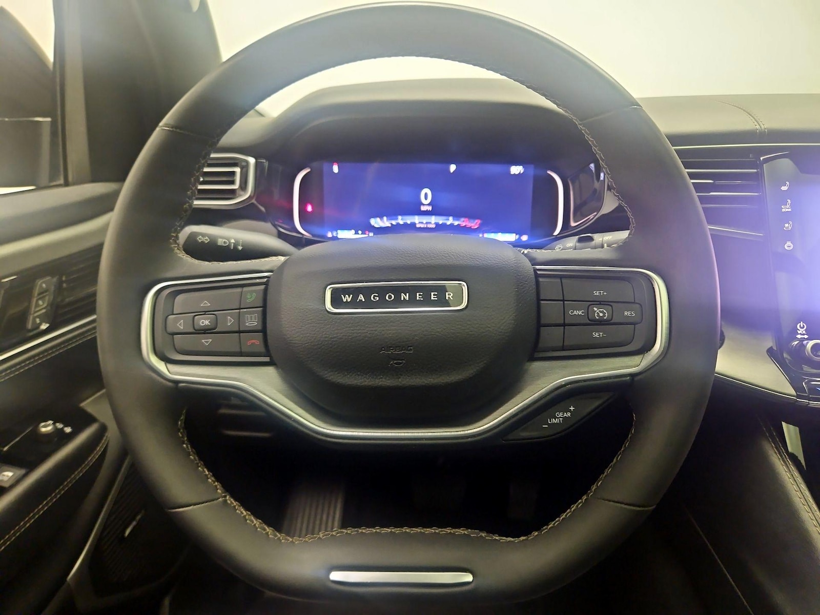 2023 Jeep Wagoneer Series I - Photo 11