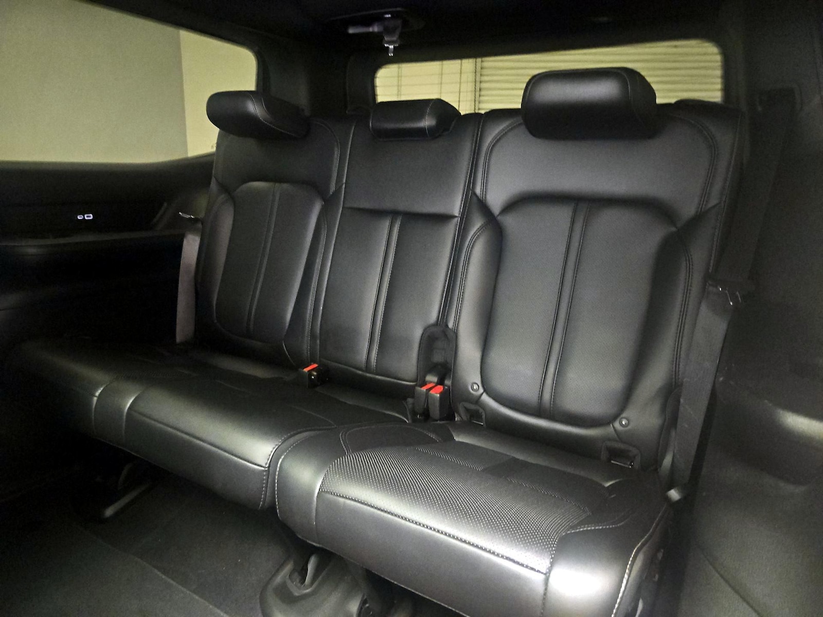 2023 Jeep Wagoneer Series I - Photo 23