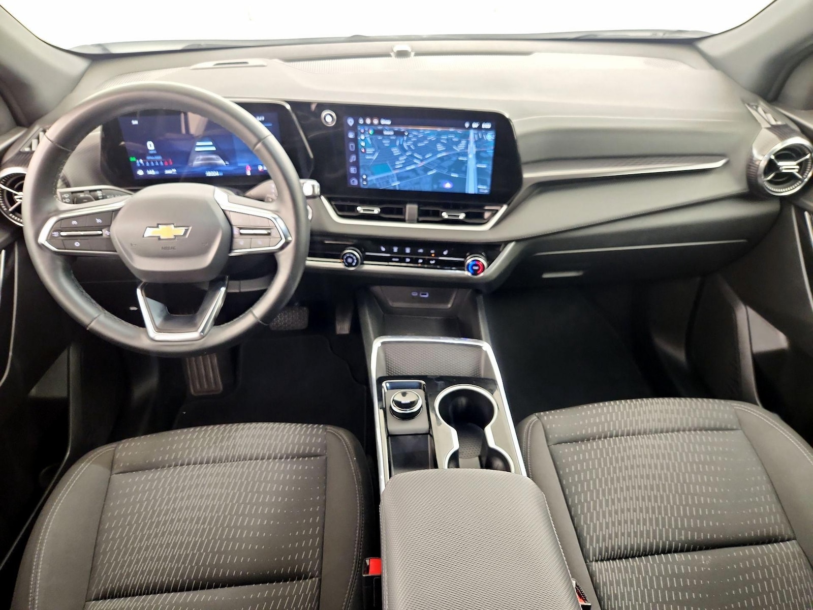 2026 Chevrolet Equinox LT - Photo 10