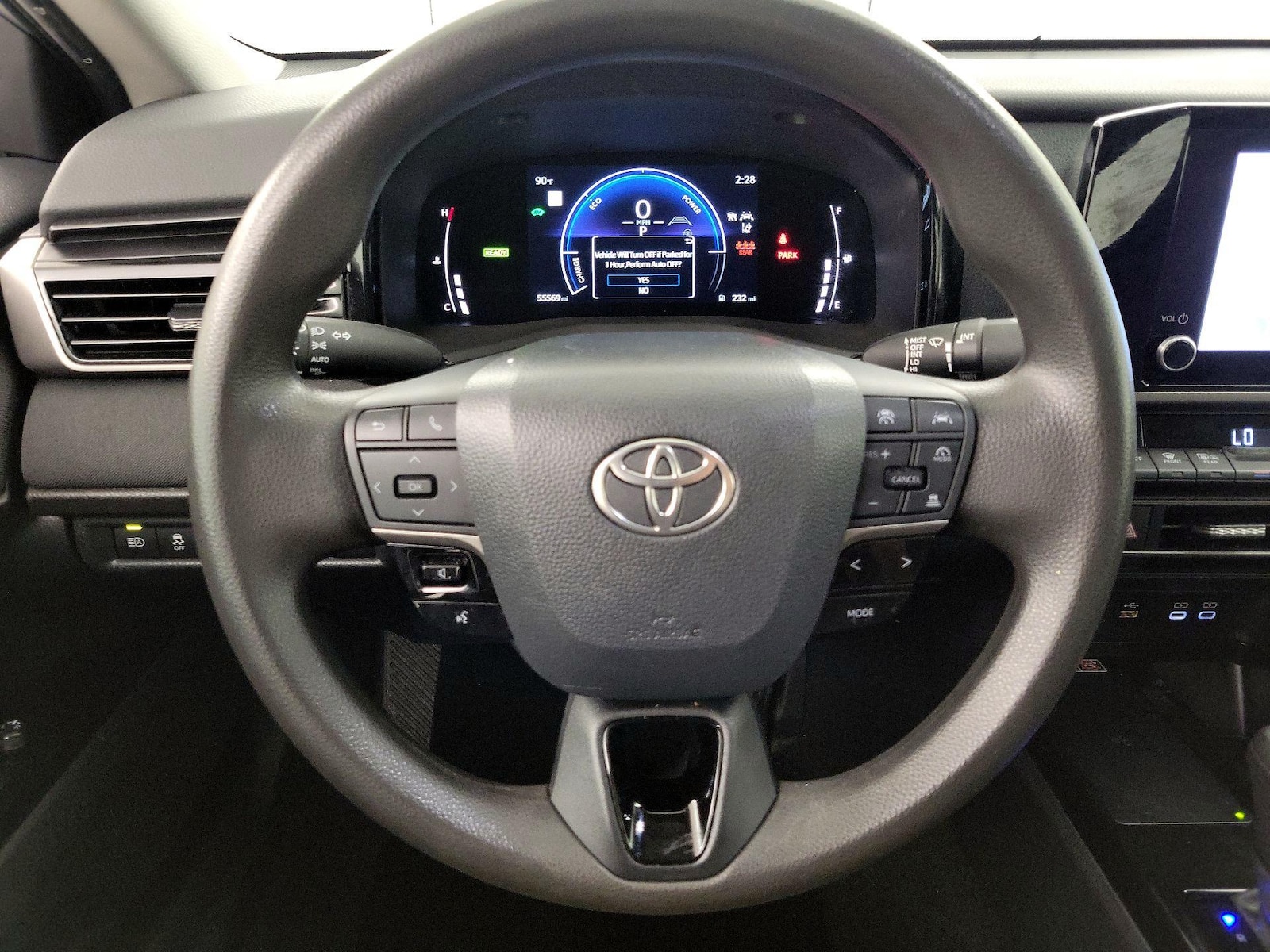 2025 Toyota Camry LE - Photo 11