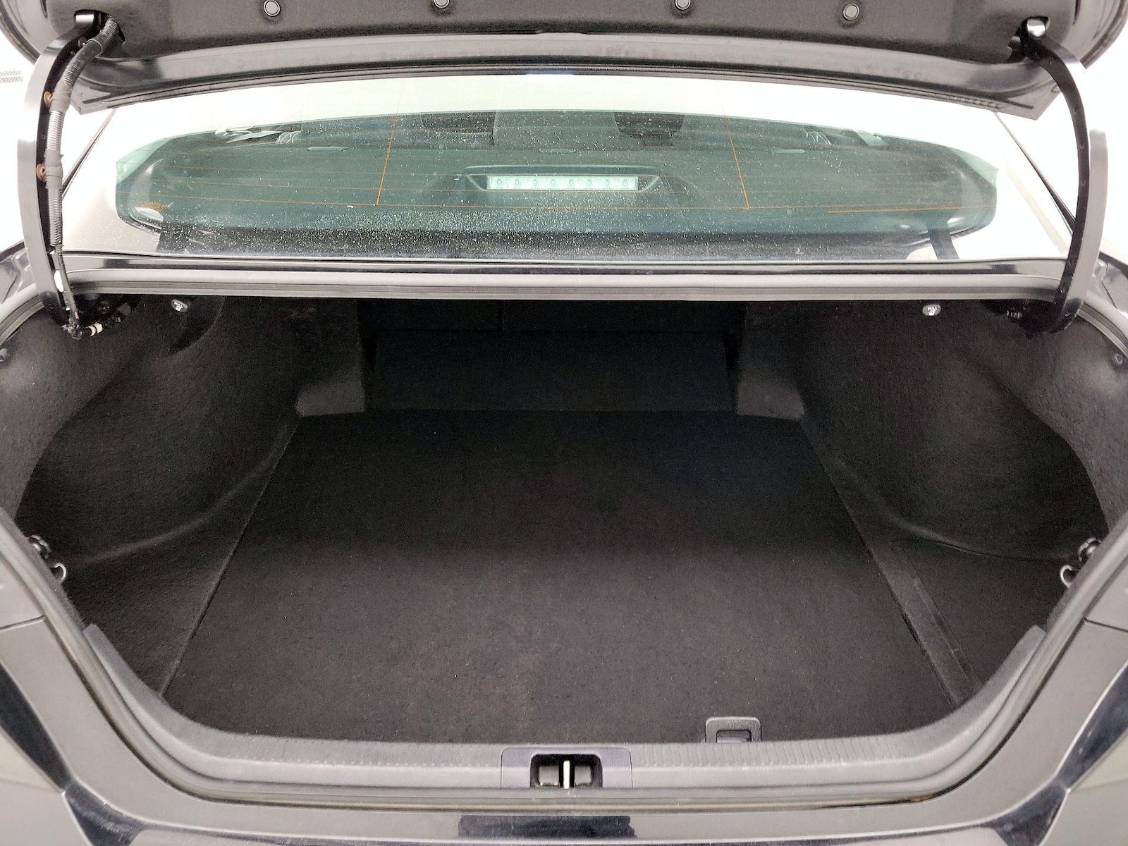 2025 Toyota Camry LE - Photo 21
