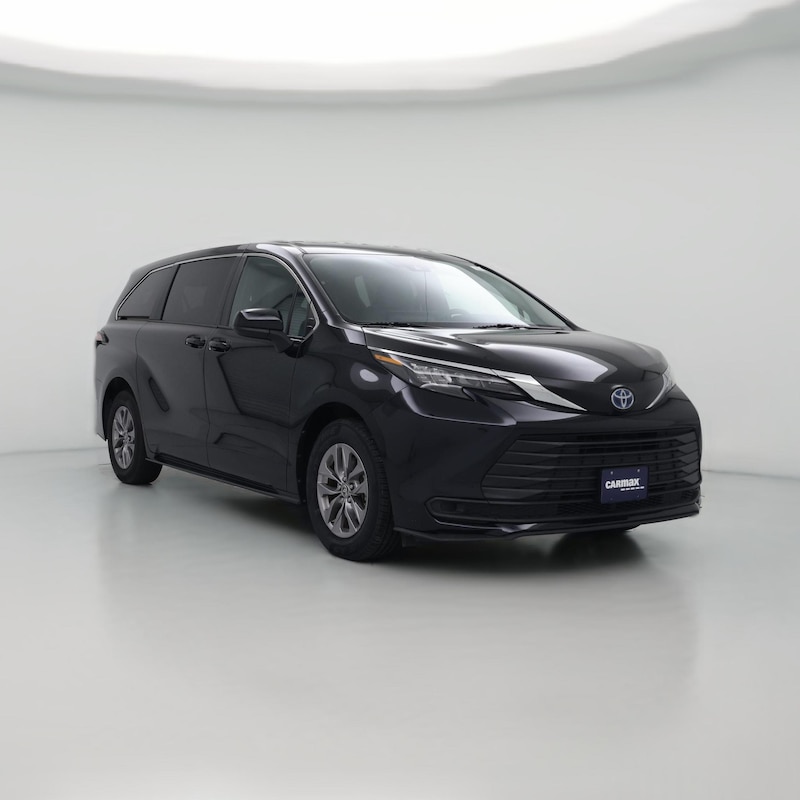2025 Toyota Sienna LE