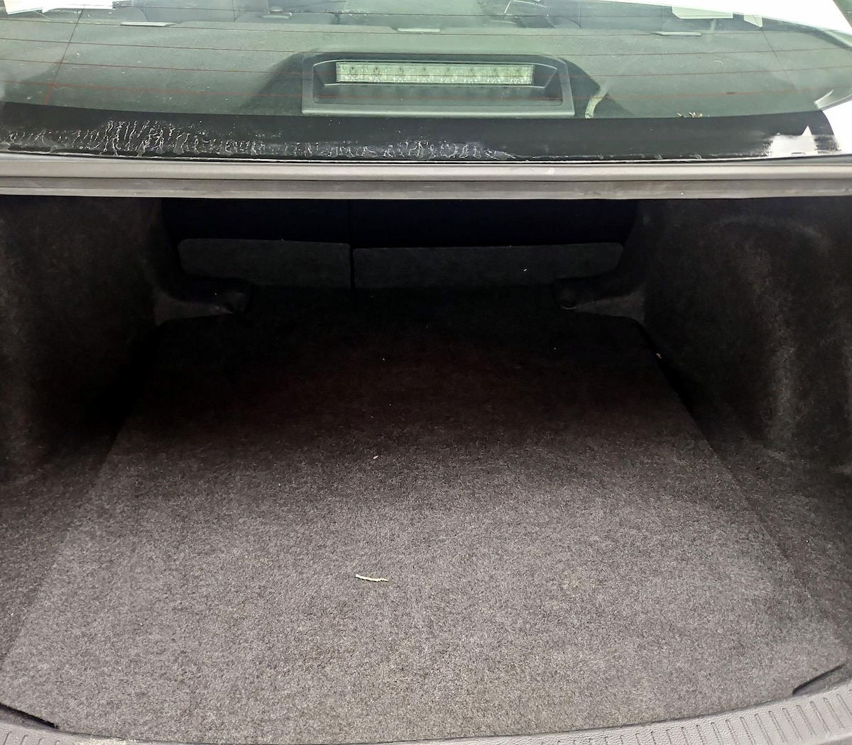 Trunk/Cargo (Seats Up)