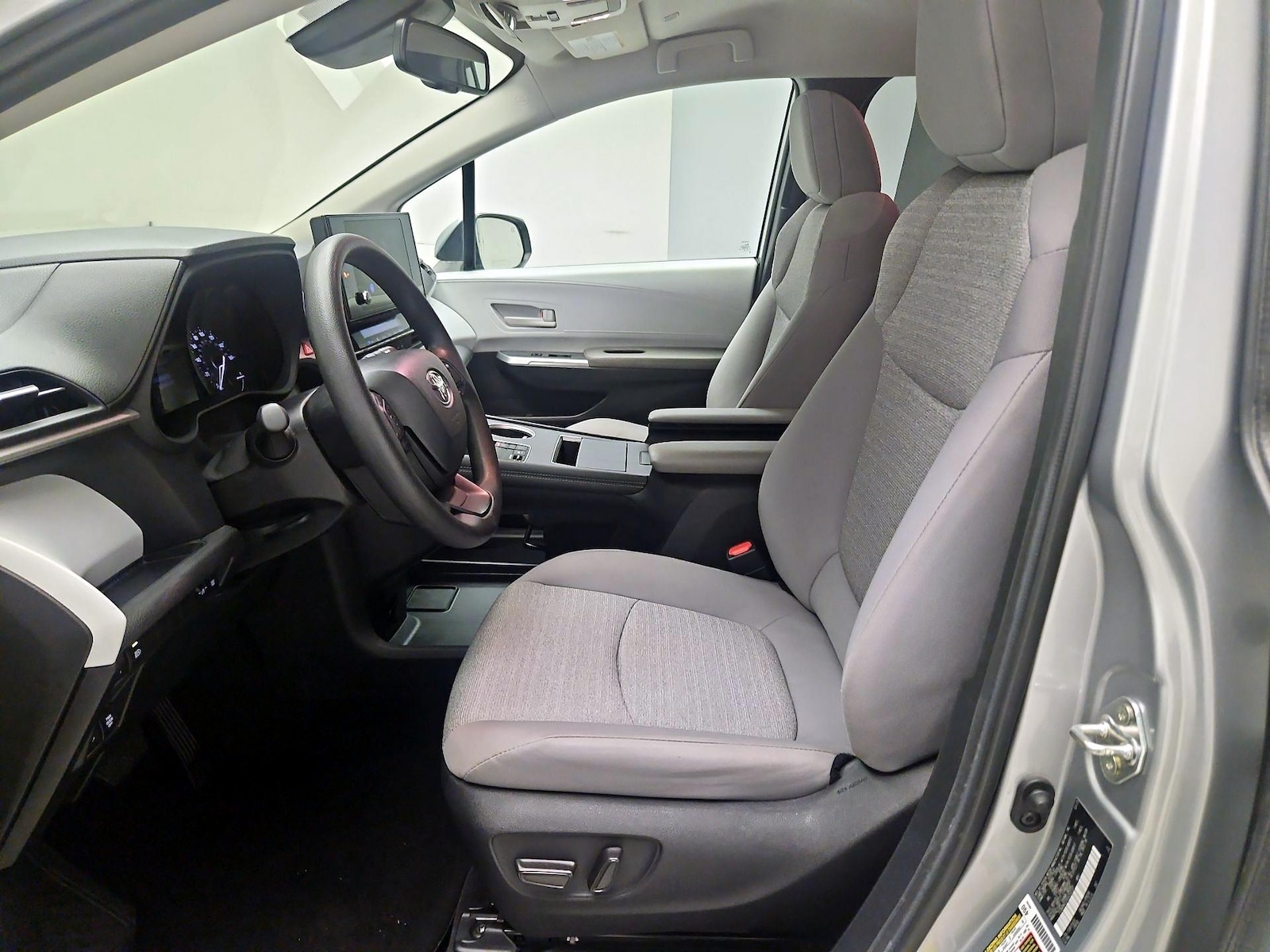 Power Seat(s) & Side Airbags