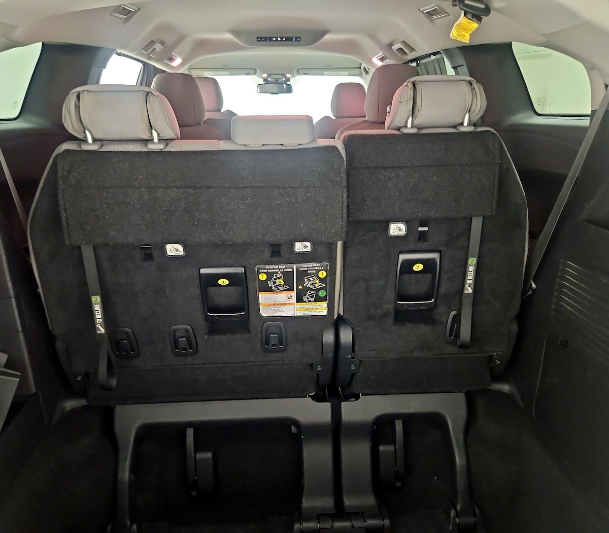Trunk/Cargo (Seats Up)