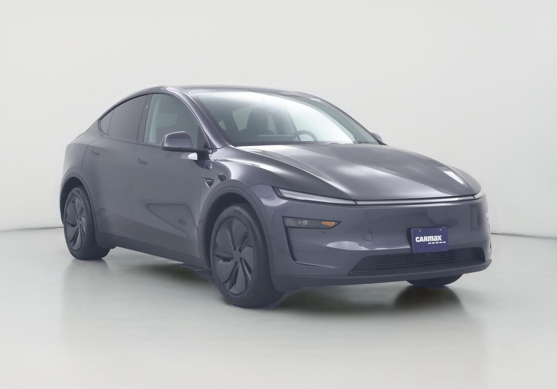 2026 Tesla Model Y Premium Rear-Wheel Drive in Gray — CarMax photo