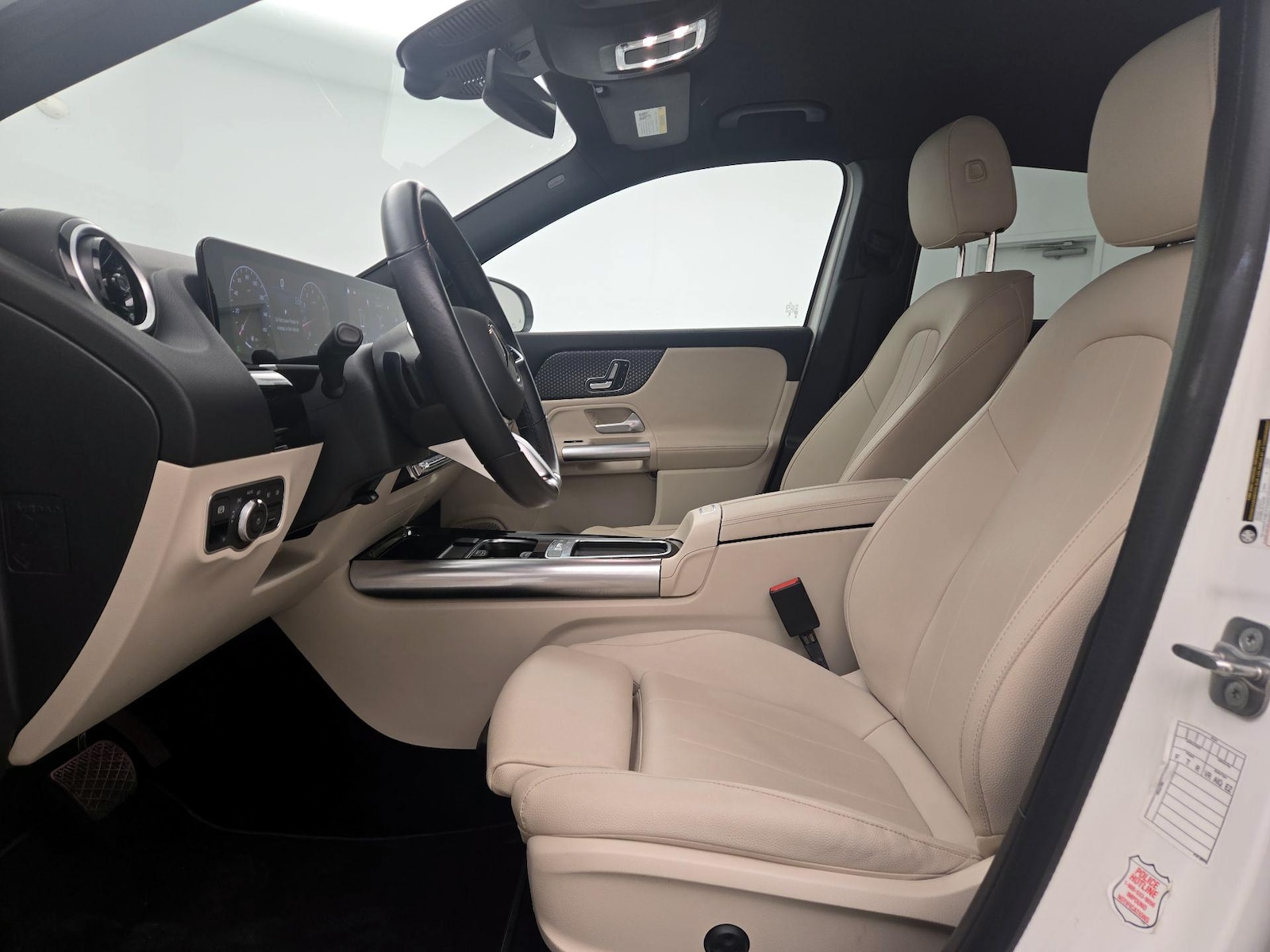 2025 Mercedes-Benz GLA GLA250 - Photo 12