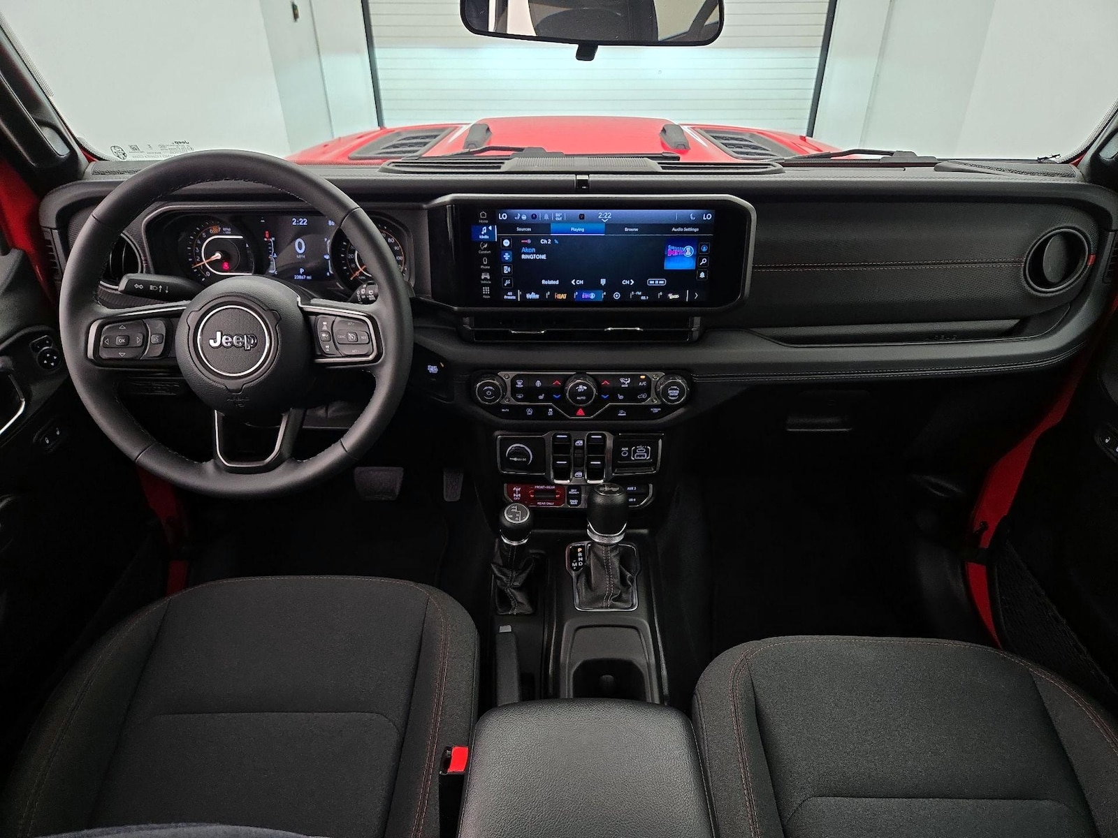 2025 Jeep Wrangler 4-Door Rubicon - Photo 10