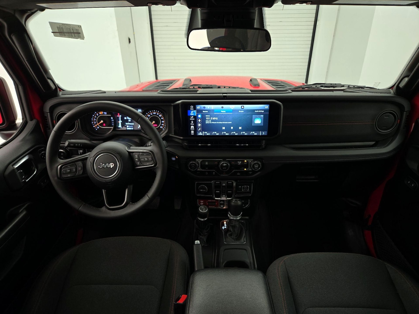 2025 Jeep Wrangler 4-Door Rubicon - Photo 10
