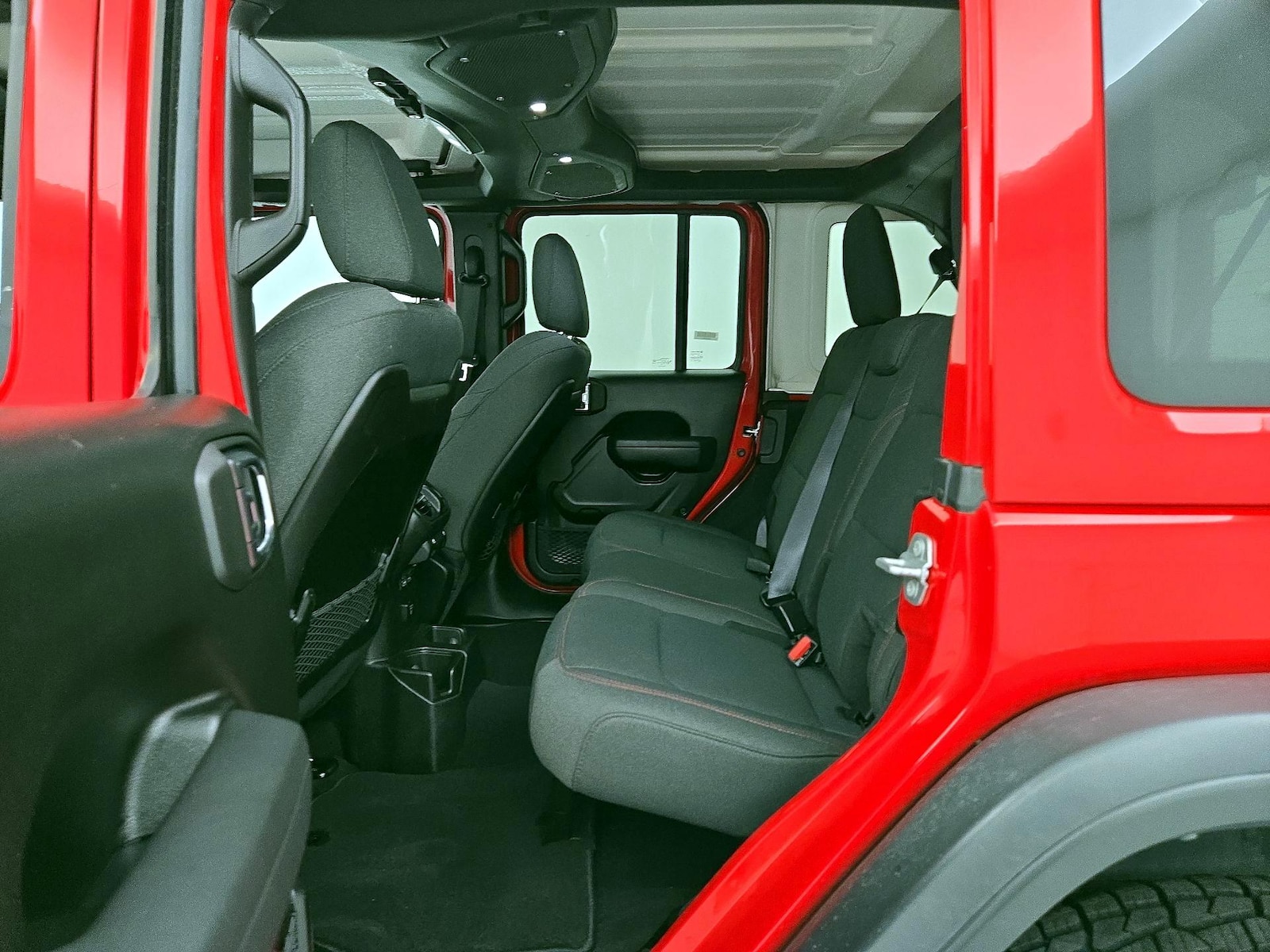 2025 Jeep Wrangler 4-Door Rubicon - Photo 20