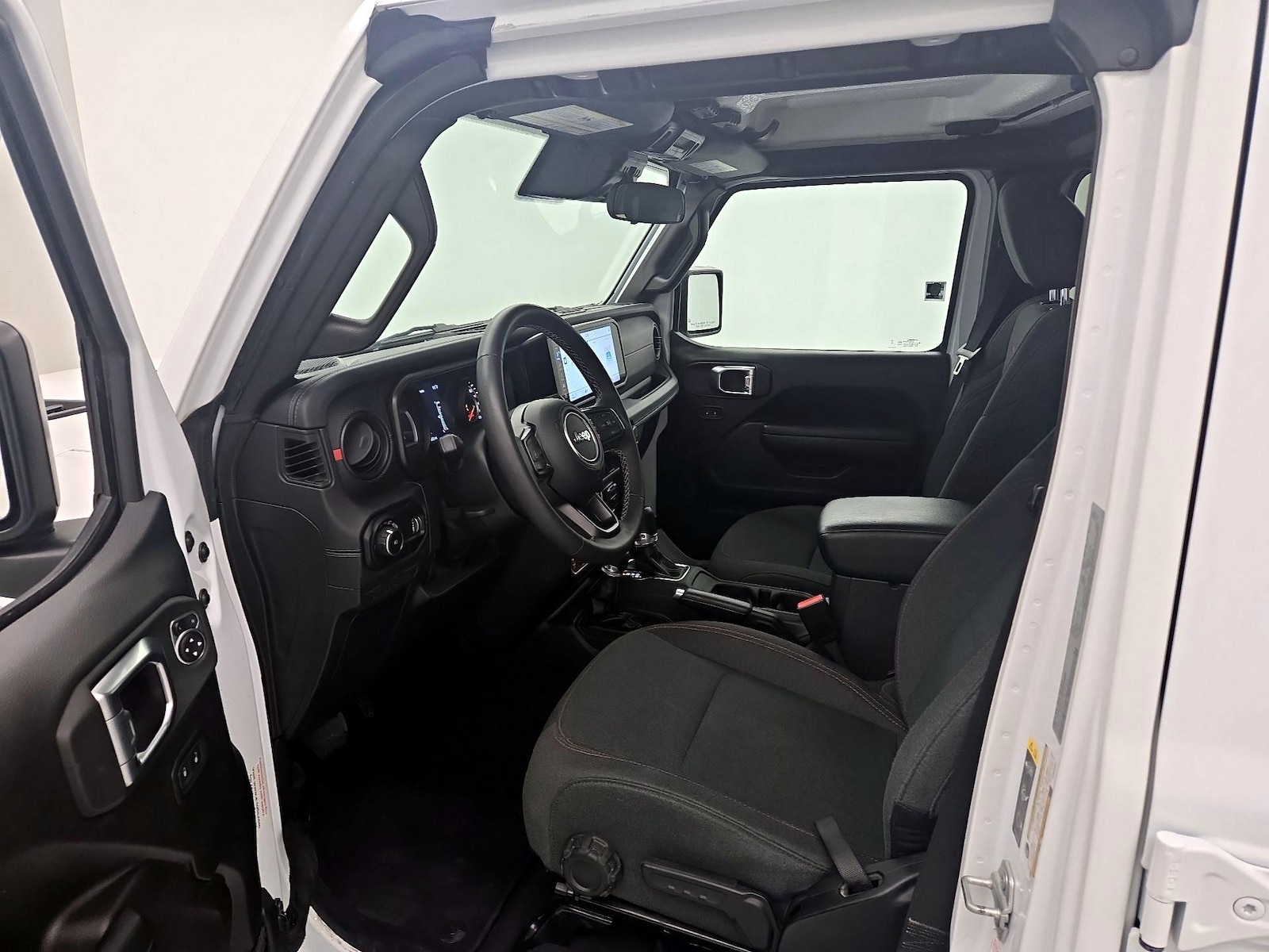 2025 Jeep Wrangler 4-Door Rubicon - Photo 12