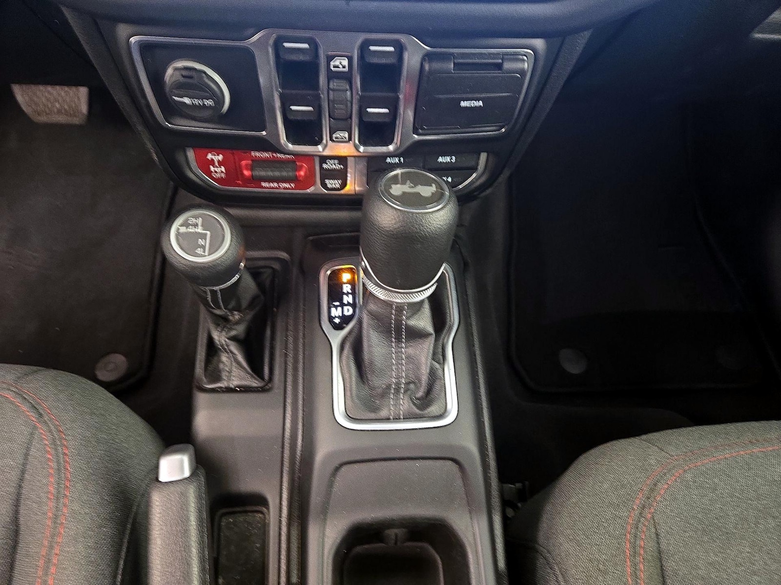 2025 Jeep Wrangler 4-Door Rubicon - Photo 18
