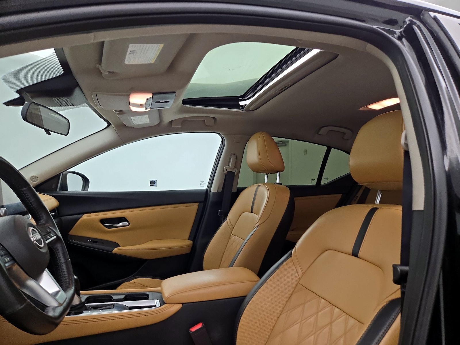 Sunroof(s) & Overhead Airbags