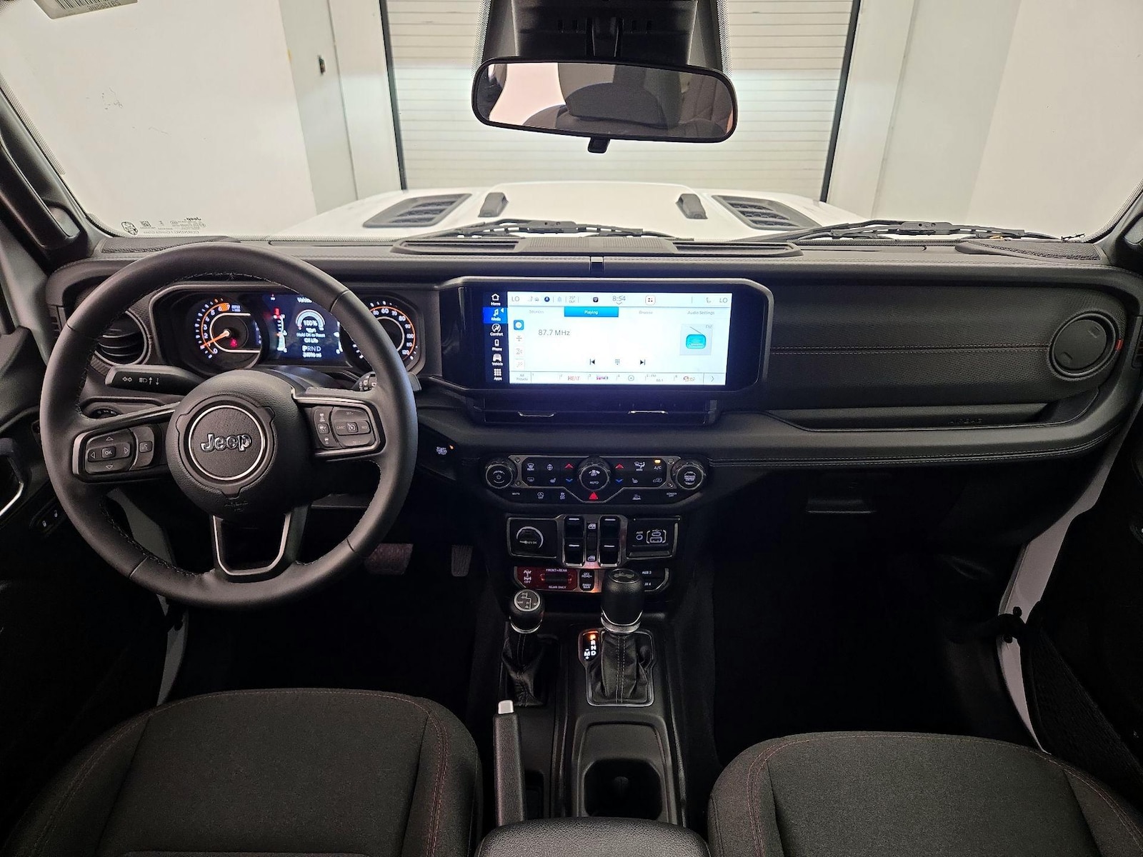 Apple CarPlay® & Android Auto™