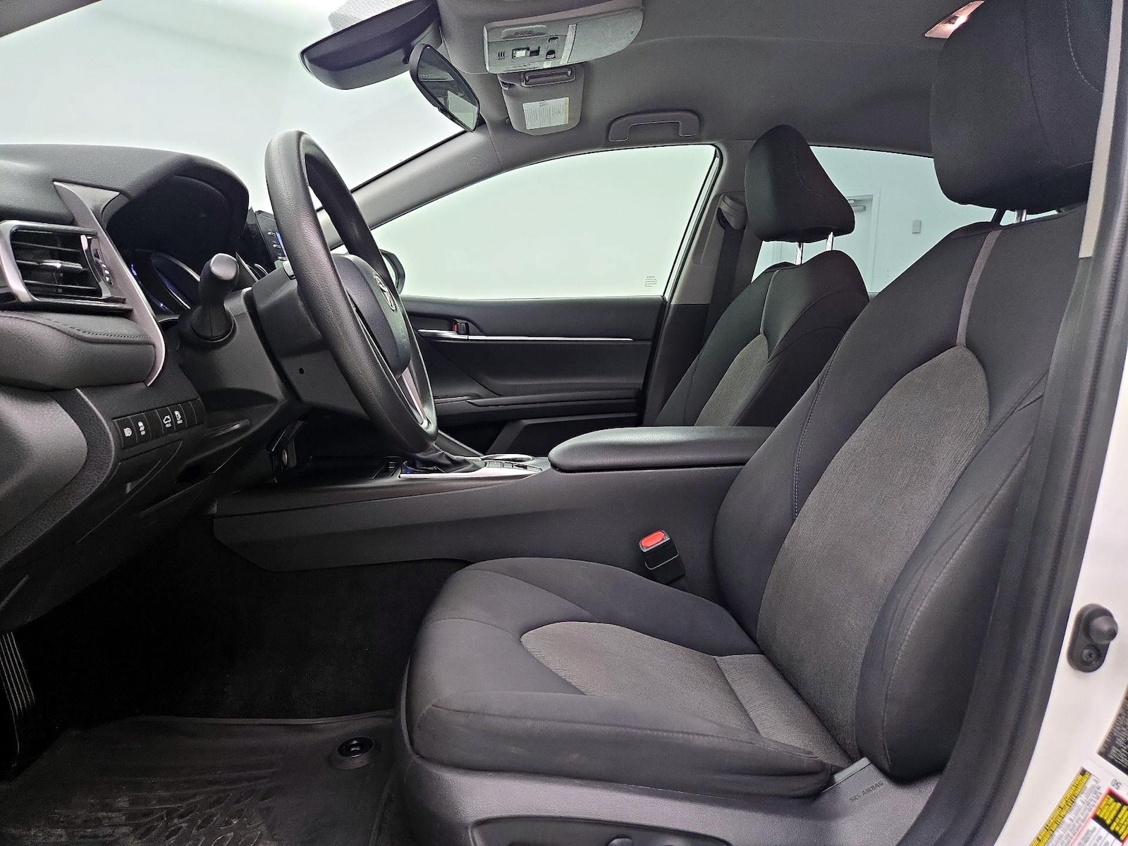 Power Seat(s) & Side Airbags