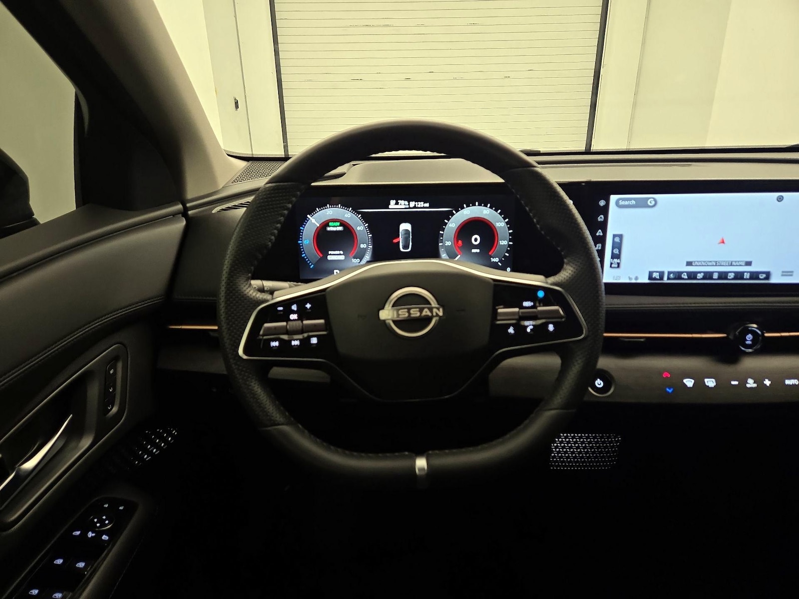 2024 Nissan ARIYA Engage+ - Photo 11
