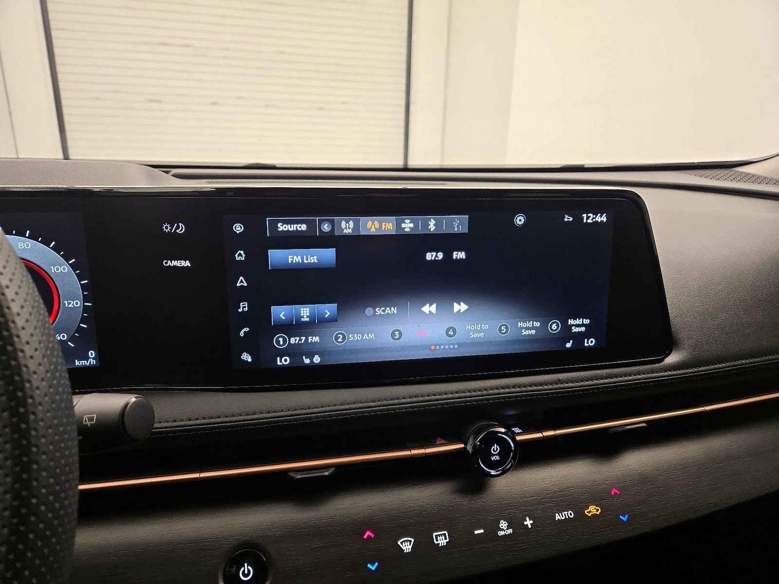 2024 Nissan ARIYA Engage+ - Photo 17