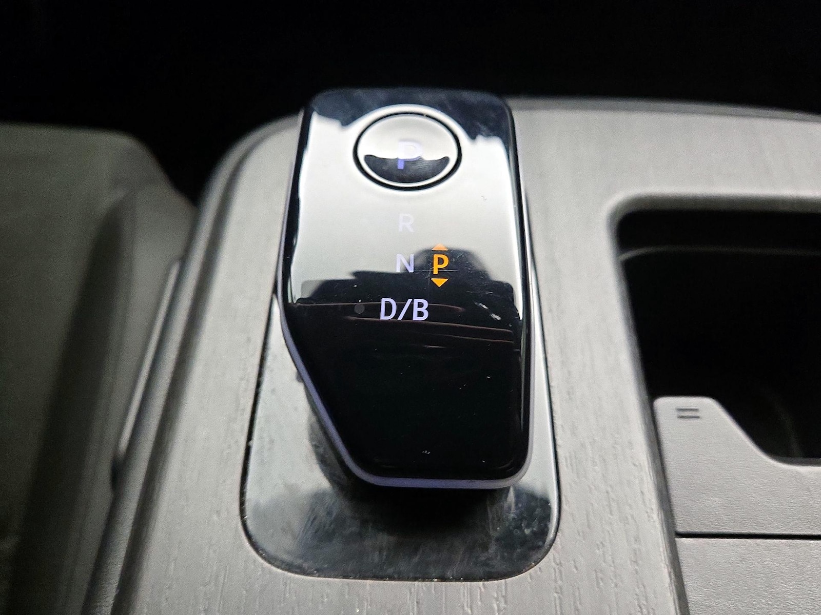 2024 Nissan ARIYA Engage+ - Photo 19