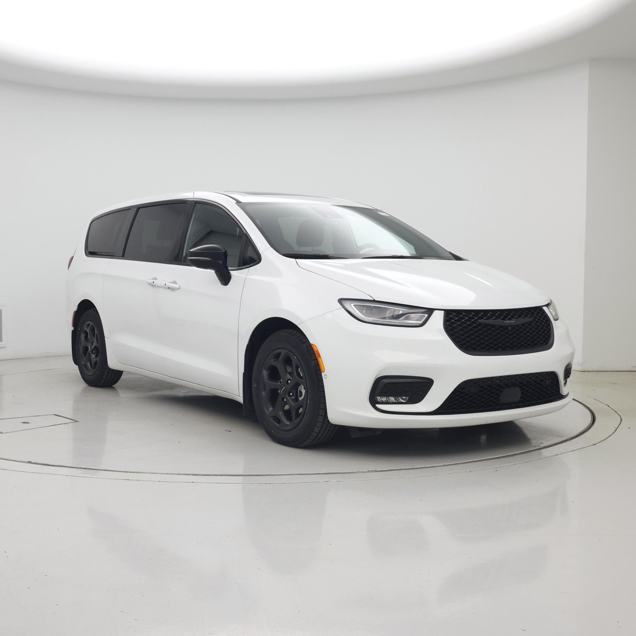  2023 Chrysler Pacifica Hybrid Limited FWD   