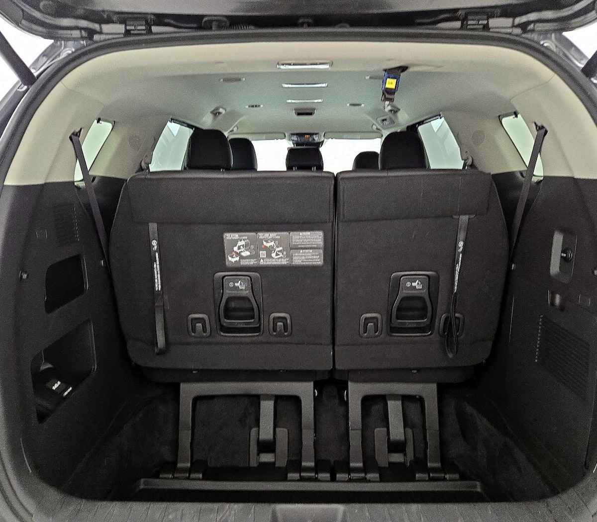 Trunk/Cargo (Seats Up)