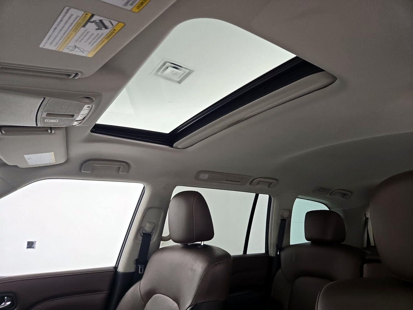 Sunroof(s) & Overhead Airbags