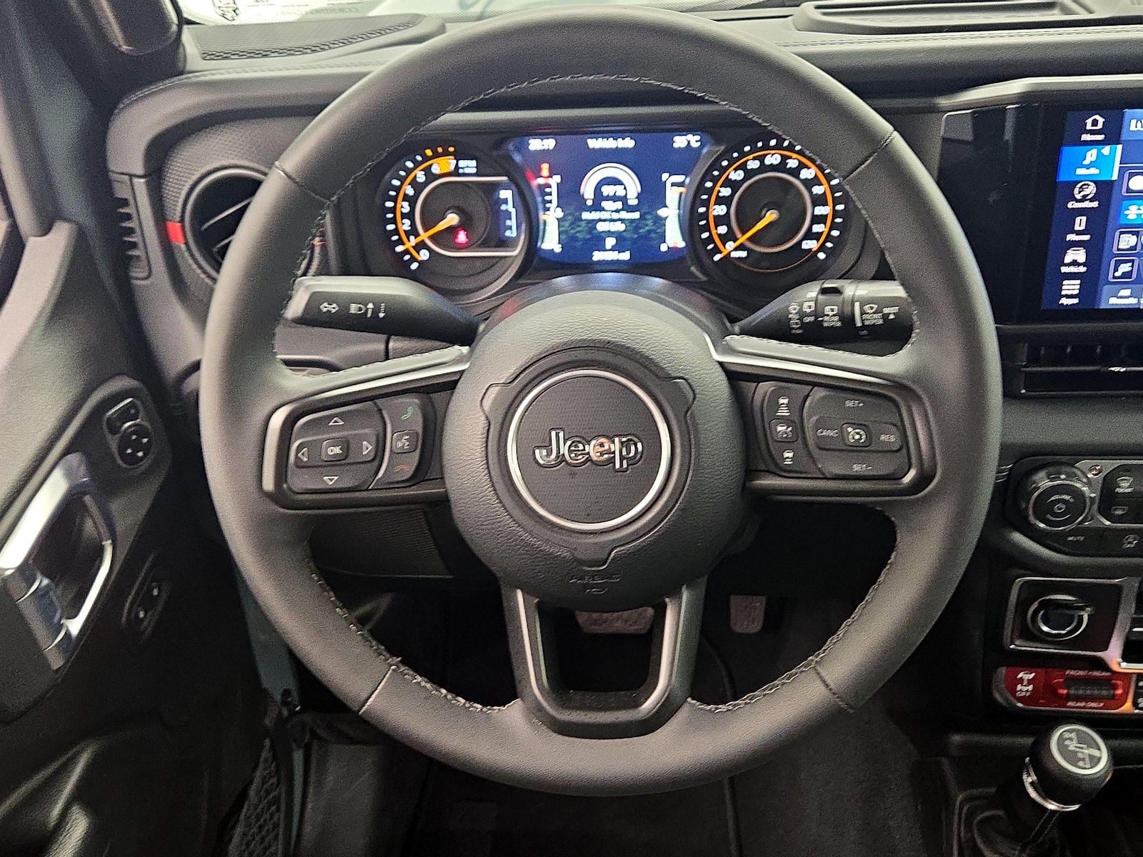 2025 Jeep Wrangler 4-Door Rubicon - Photo 11