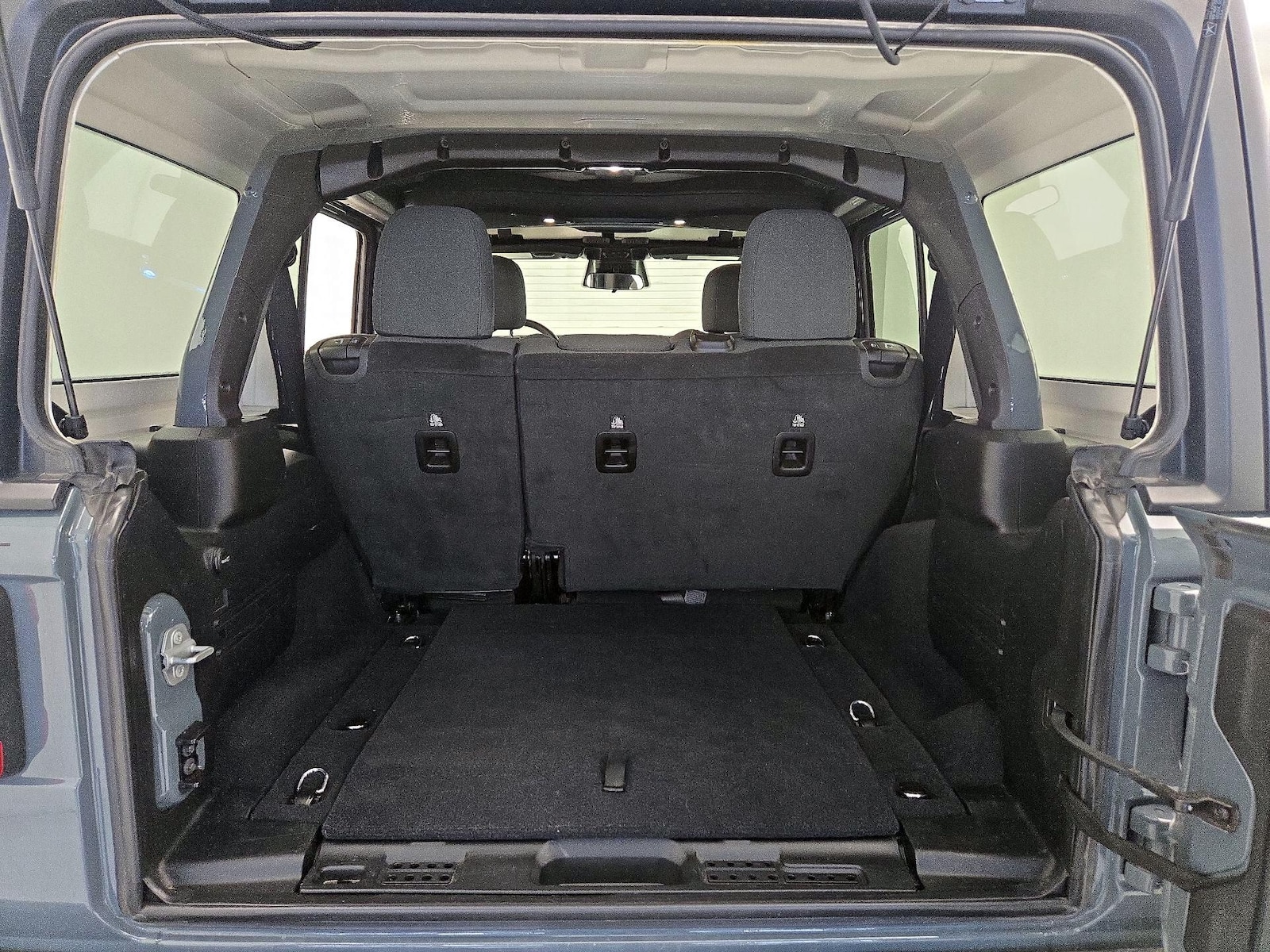 2025 Jeep Wrangler 4-Door Rubicon - Photo 21