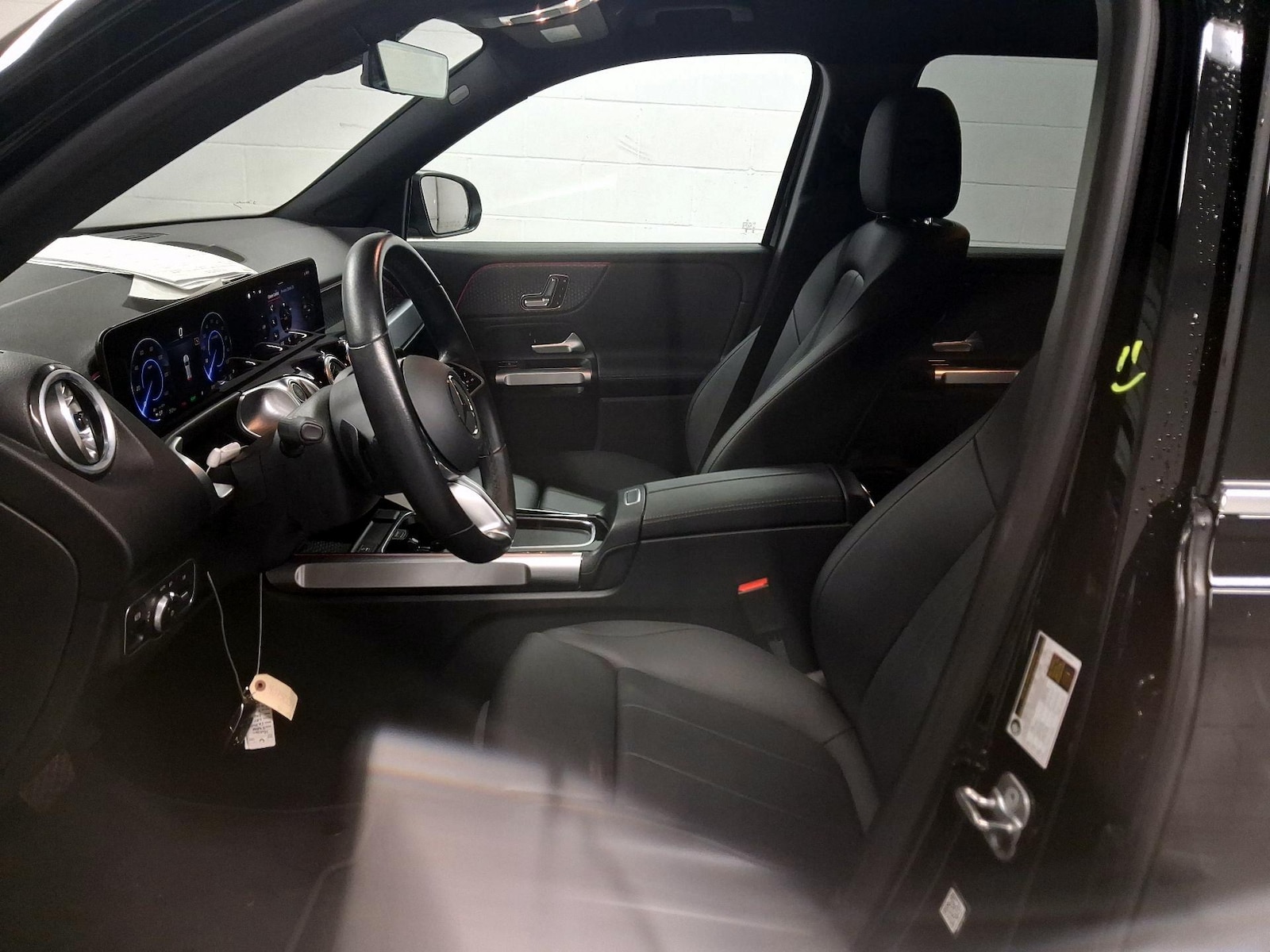Power Seat(s) & Side Airbags