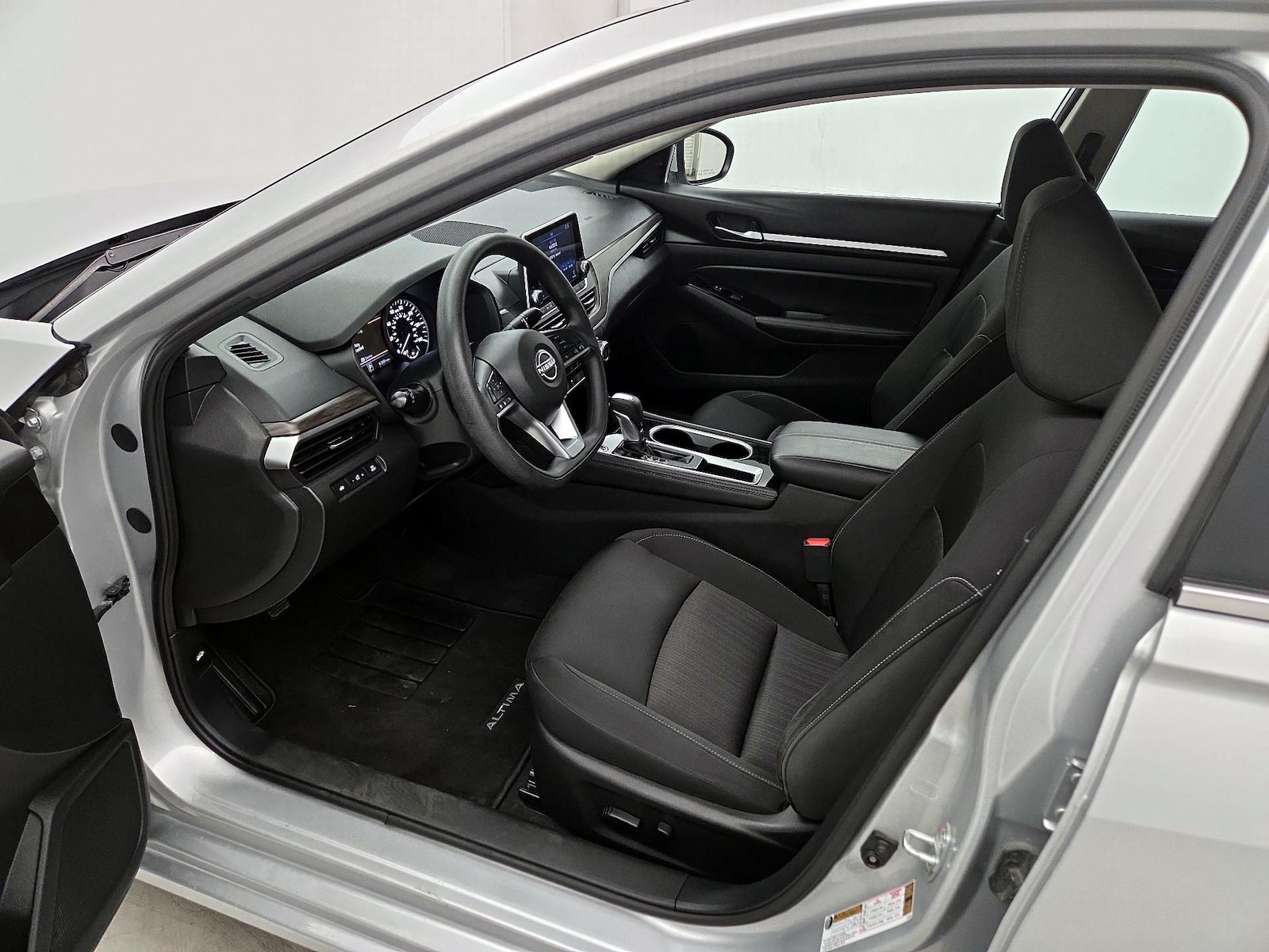 Power Seat(s) & Side Airbags