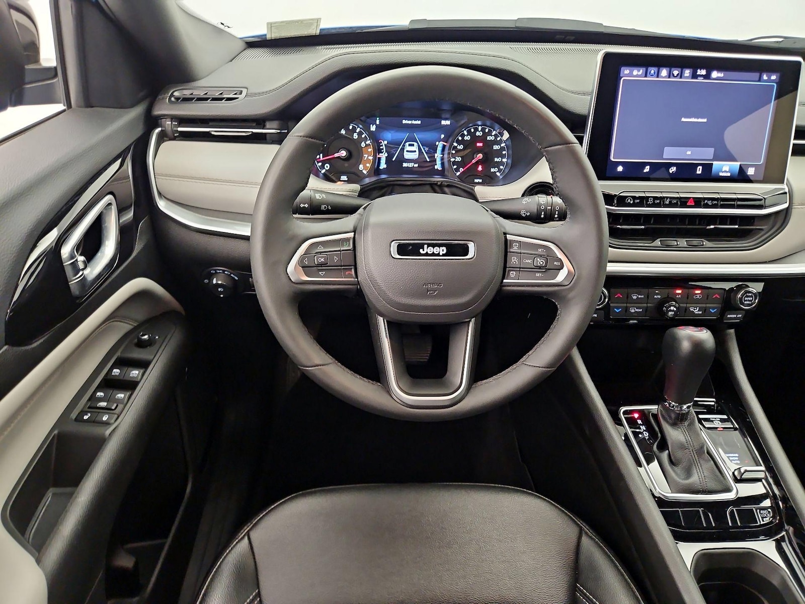 2025 Jeep Compass Limited - Photo 11