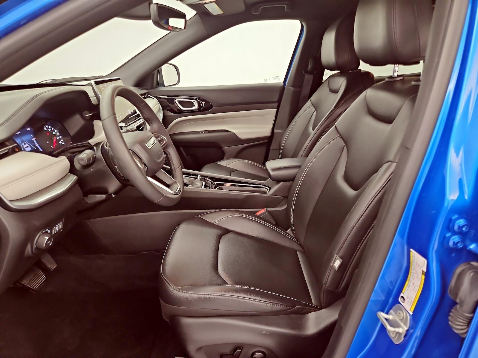 2025 Jeep Compass Limited - Photo 12