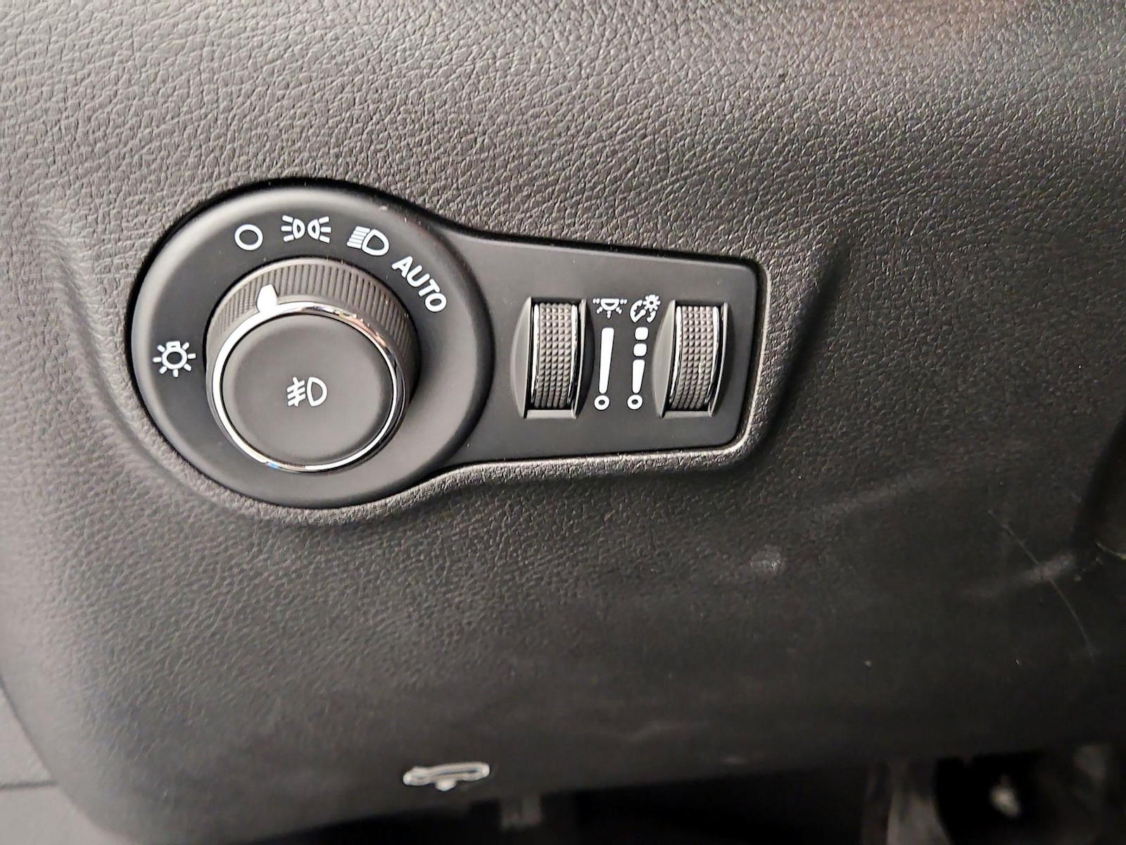 2025 Jeep Compass Limited - Photo 14