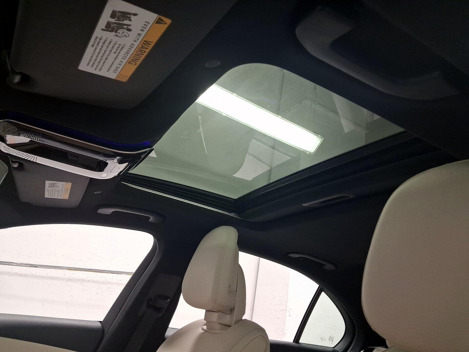 Sunroof(s) & Overhead Airbags